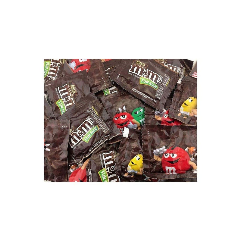 M&M'S MMs Milk Chocolate Fun Size Candy Bulk Pack 70ct Pack of 2 Pounds - Image 2