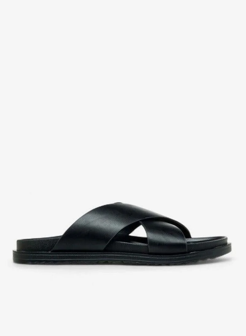 ال بي ال من شو اكسبرس صنادل سهلة الارتداء بحزام متقاطع