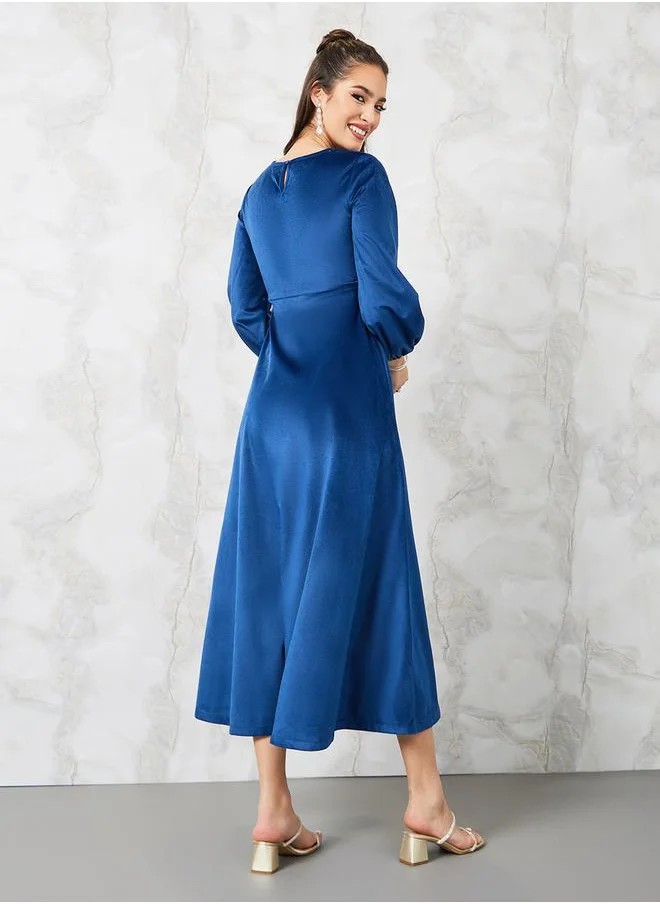 ستايلي Cuffed Volume Sleeve Solid A-Line Midi Dress