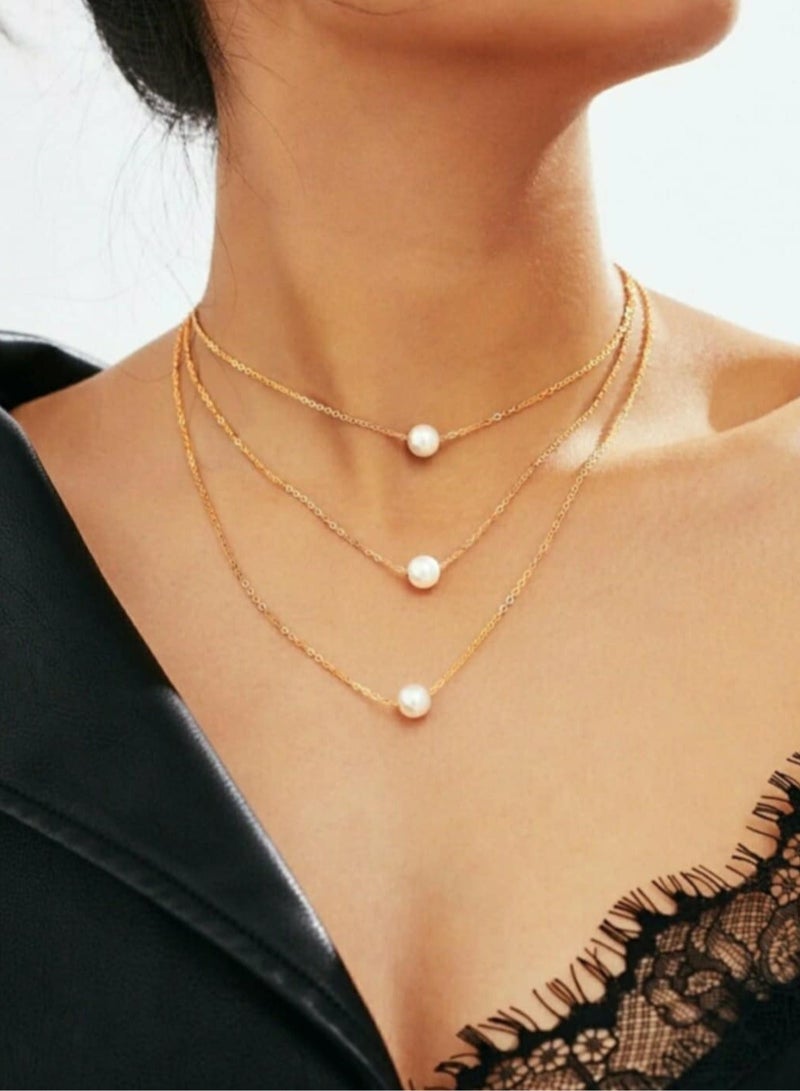 اكسوارات ار ايه عقد نسائي مميز من سلسله دهبيه و لؤلؤ اوف وايت 3 صفوف - Image 1