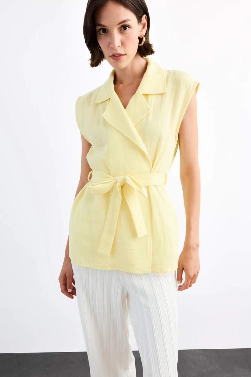 ديفاكتو Crew Neck Short Sleeve Blouse