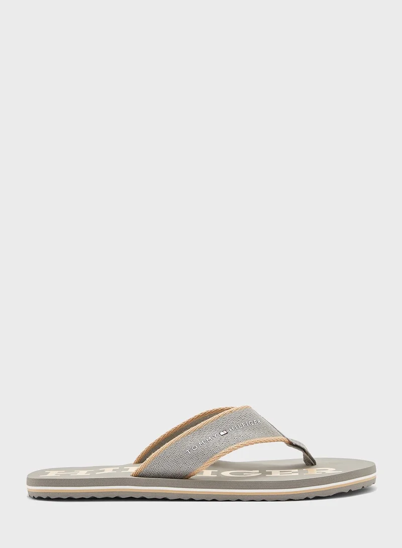 TOMMY JEANS Logo Flip Flops