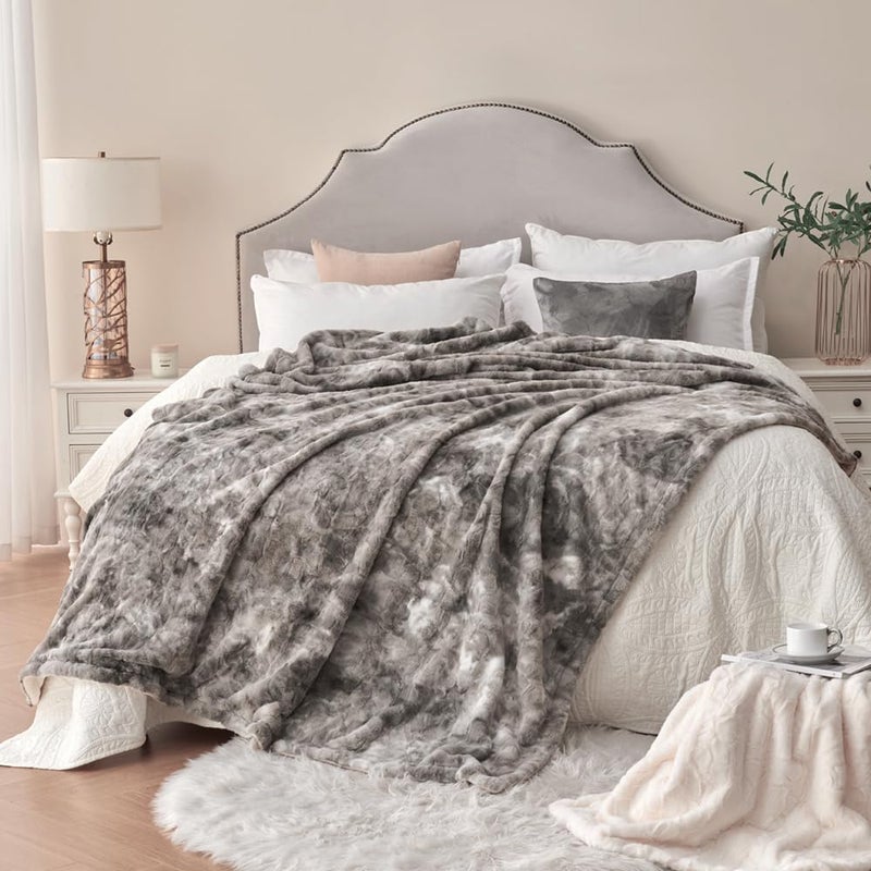 Krifey Oversized Faux Fur Throw Blanket, Soft Fluffy Fuzzy Cozy Blanket for Couch, Sofa and Bed, Luxury Mink Plush for Women, Room Home Dorm Decor, Marbled Gray 60" x 80", Warm 600GSM - Image 2