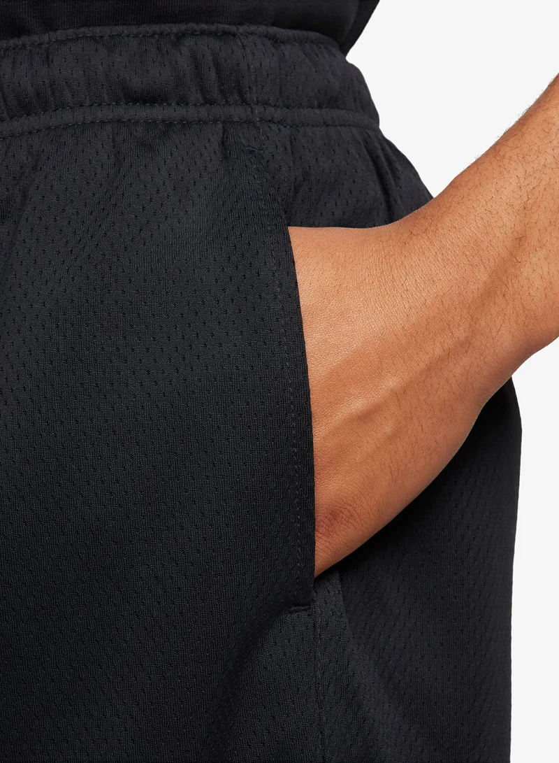 Nike BLACK/(WHITE) Club Flow Mesh Shorts for Men | Best Price UAE