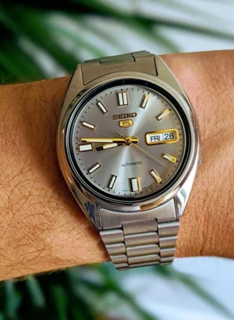 سيكو Seiko Men's 5 Automatic SNXS75K Silver Stainless-Steel Automatic Fashion Watch - Image 1