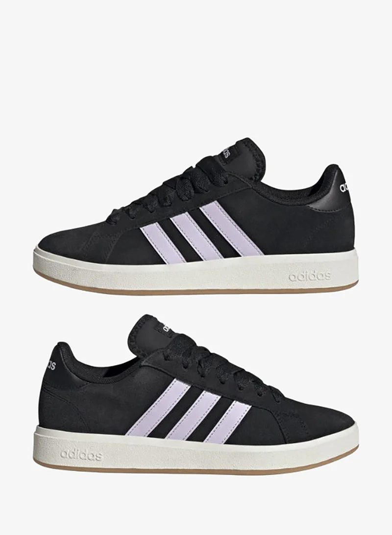 adidas أحذية رياضية نسائية سوداء جراند كورت بيس