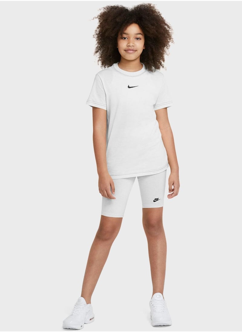 Nike - Youth Nsw Essential Boyfriend T-Shirt - Image 1
