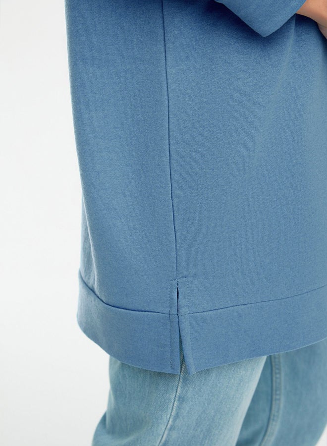 trendyol Blue Crew Neck Slit Detailed Basic Knitted Sweatshirt - Image 4