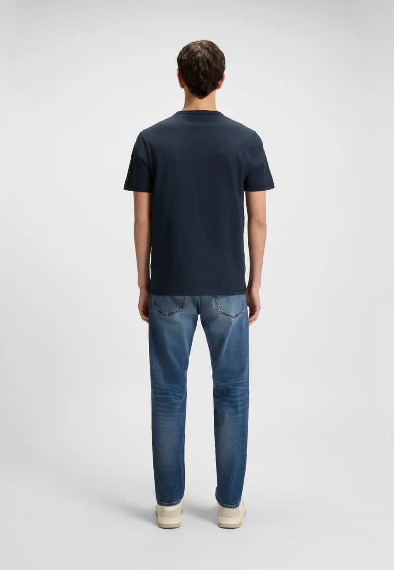 بوس تيشيرت بقصة عادية قطن سلا بلمسة شعار