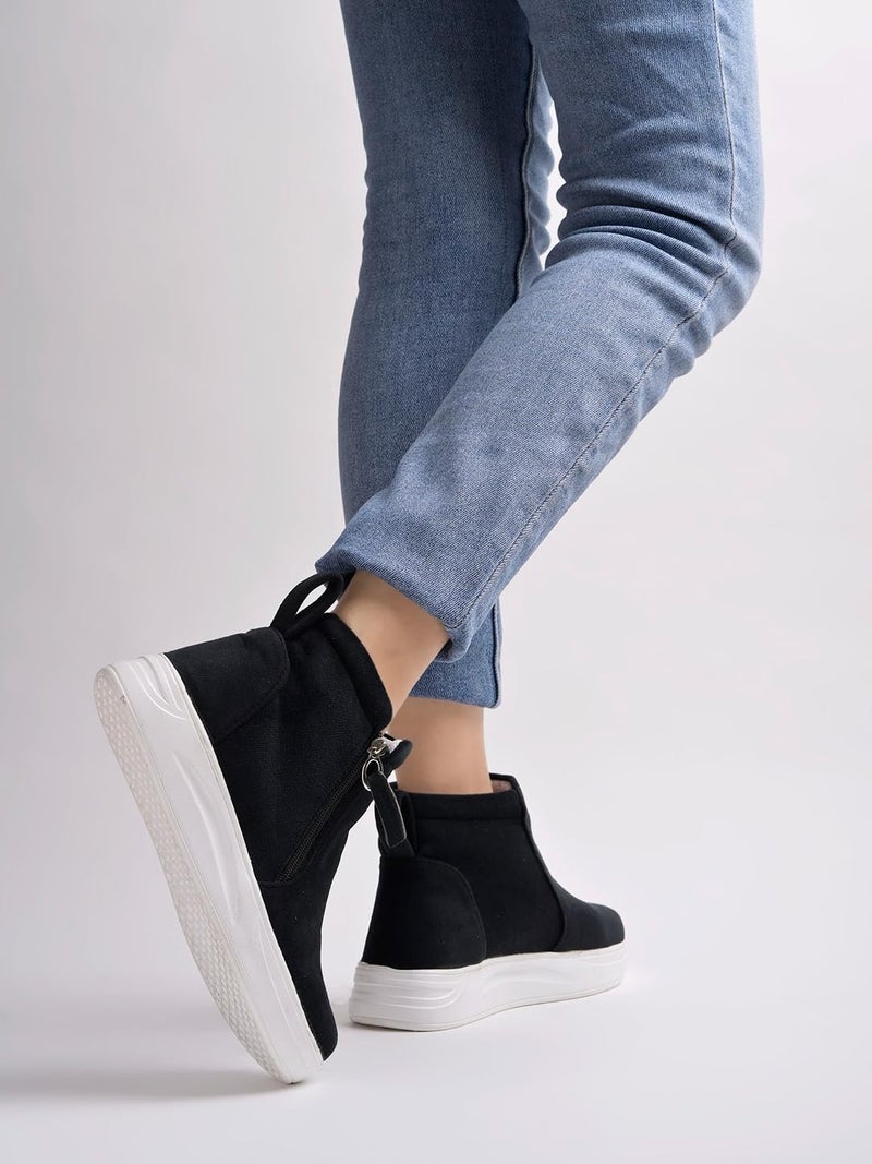 Shoetopia أحذية شوتوبيا النسائية الأنيقة من الجلد المدبوغ | حذاء كاجوال بطول الكاحل مع سحاب جانبي ونعل مريح مقاوم للانزلاق - Image 3