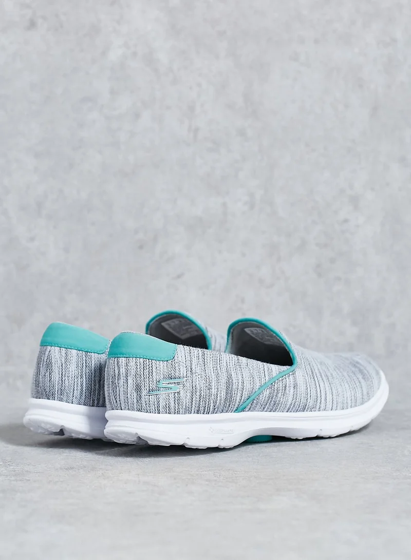 SKECHERS Go Step - Limitless