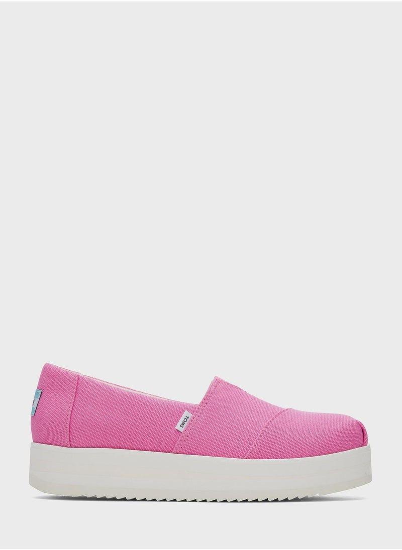 Alp Midform Slip Ons