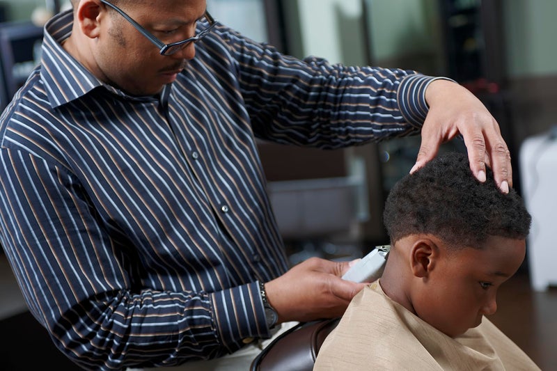 Andis 04780 Professional T-Outliner Beard & Hair Trimmer for Men with Carbon Steel T-Blade, Bump Free Technology – Corded Electric Beard Trimmer, GTO, Grey - Image 3