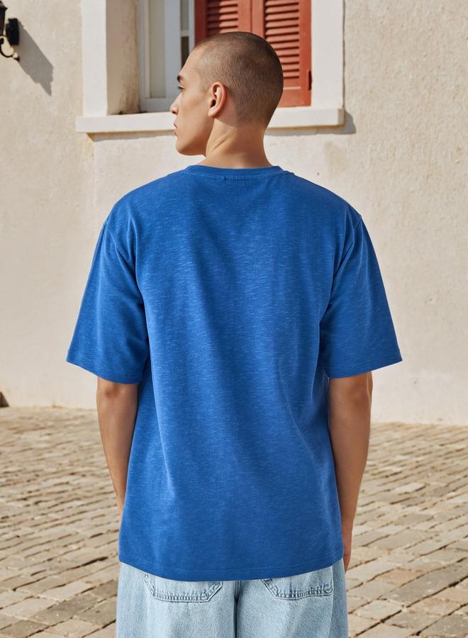 اس بي كاركترز تيشيرت مطبوع بياقة دائرية وأكمام قصيرة - Image 3