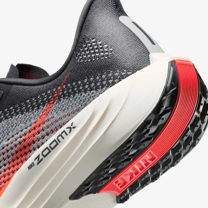Nike Men's Pegasus Plus Road Running Shoes