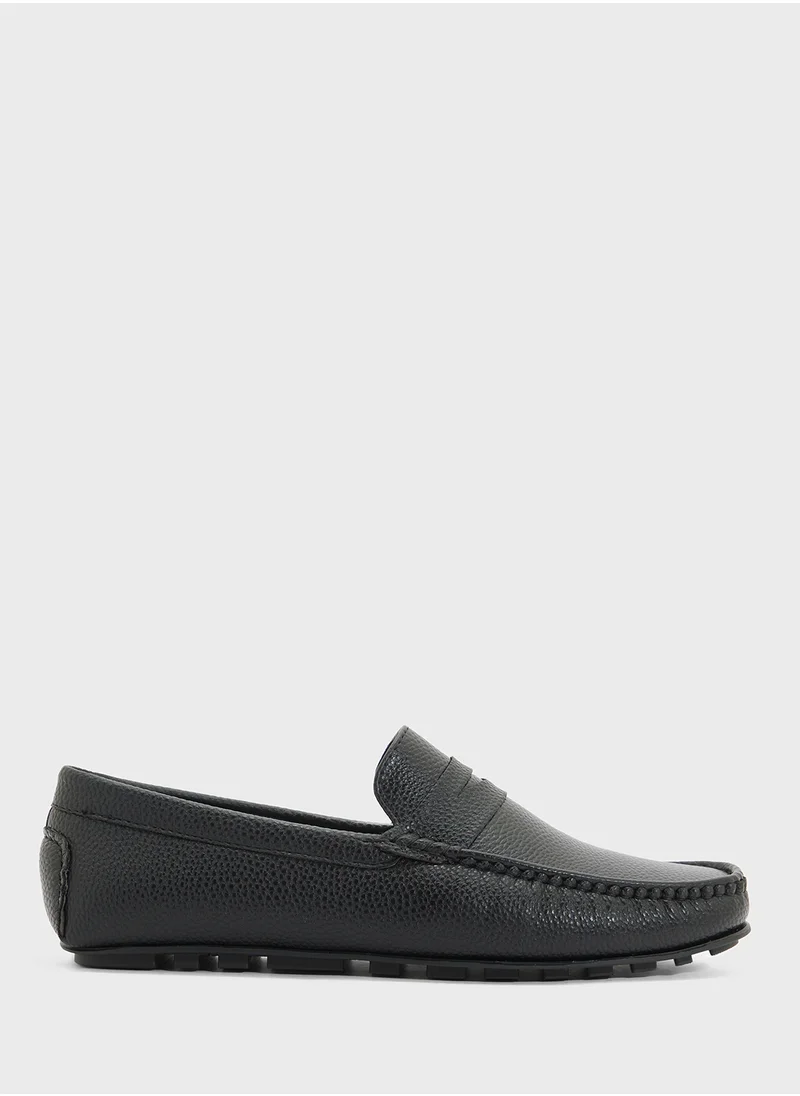 روبرت وود Saddle Details Smart Loafers