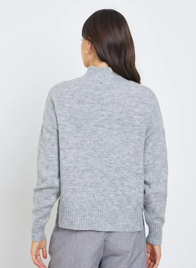 ستايلي سويتر محبوك بياقة عالية مضلعة وأكمام طويلة