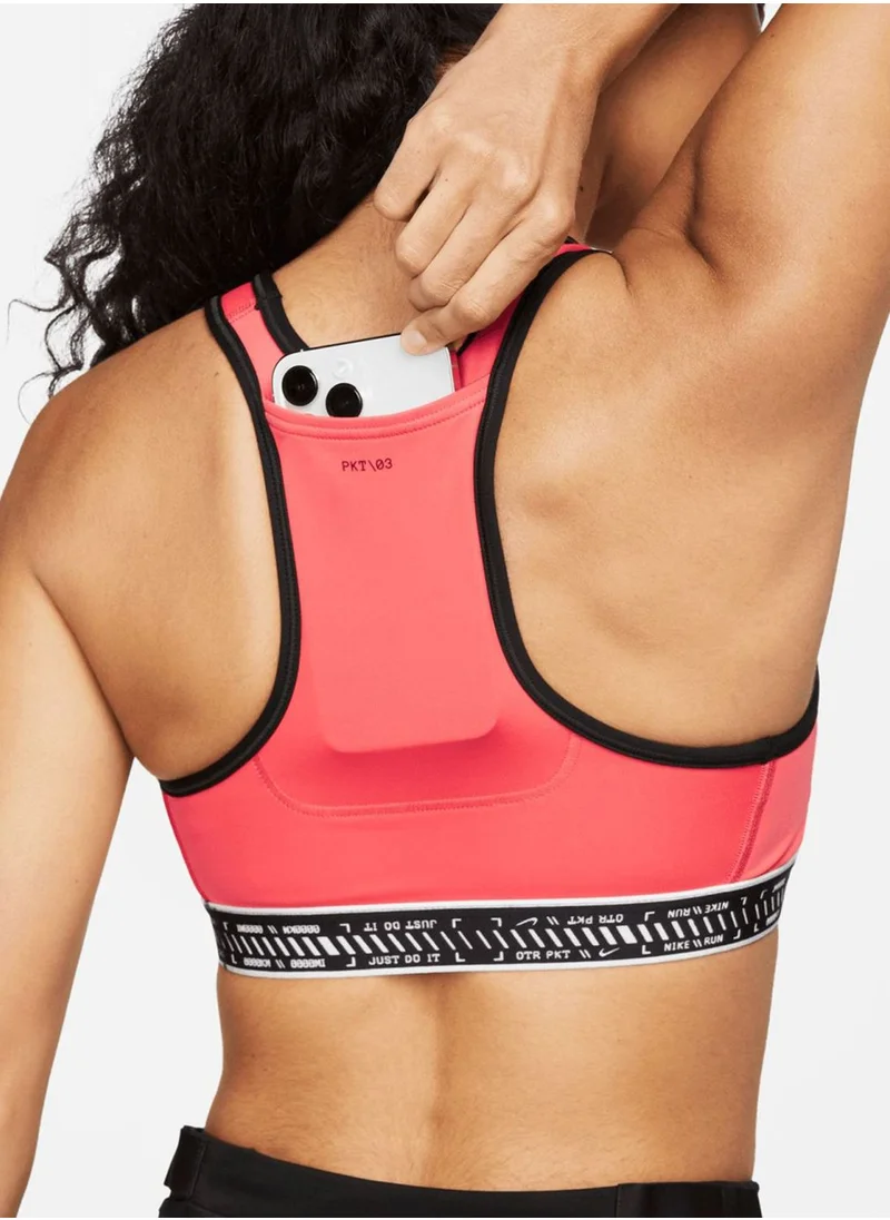 Nike Swoosh On The Run Medium-Support Lightly Lined Sports Bra