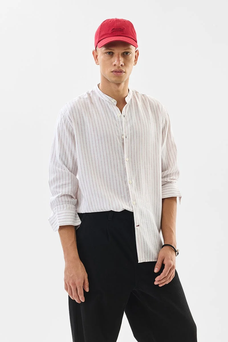 سنيتش قميص أبيض مخطط بقصة عادية من مزيج الكتان