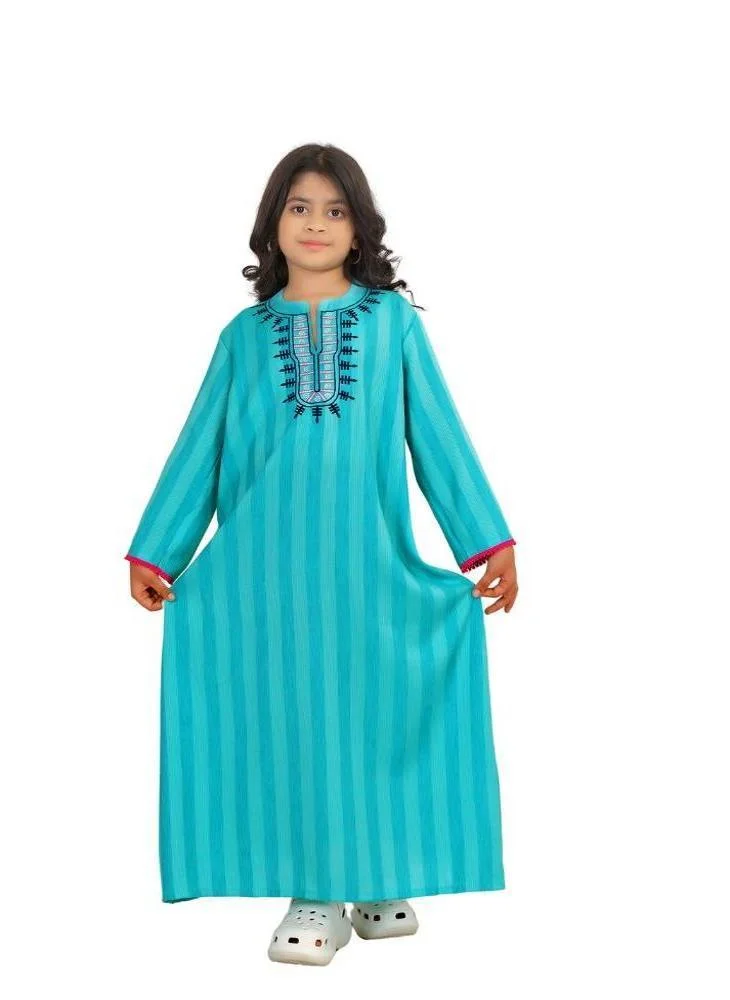أرتيميا جلابية مطرزة من الرايون الناعم بنقوش مخططة
