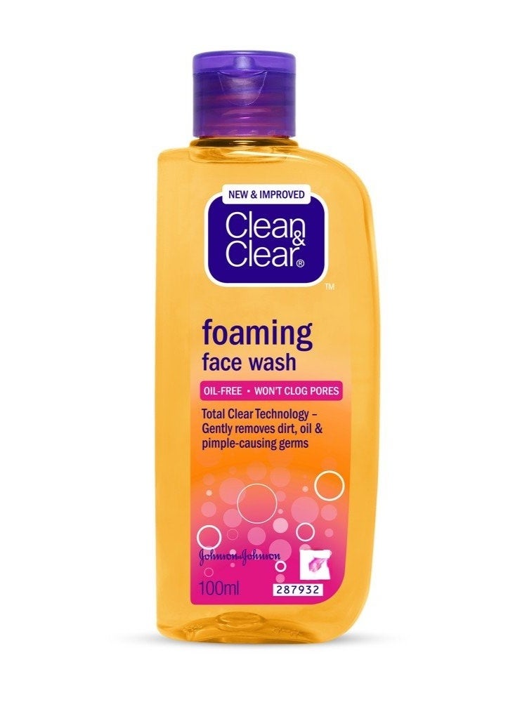 Clean & Clear Foaming Face Wash, 100ml - Image 1