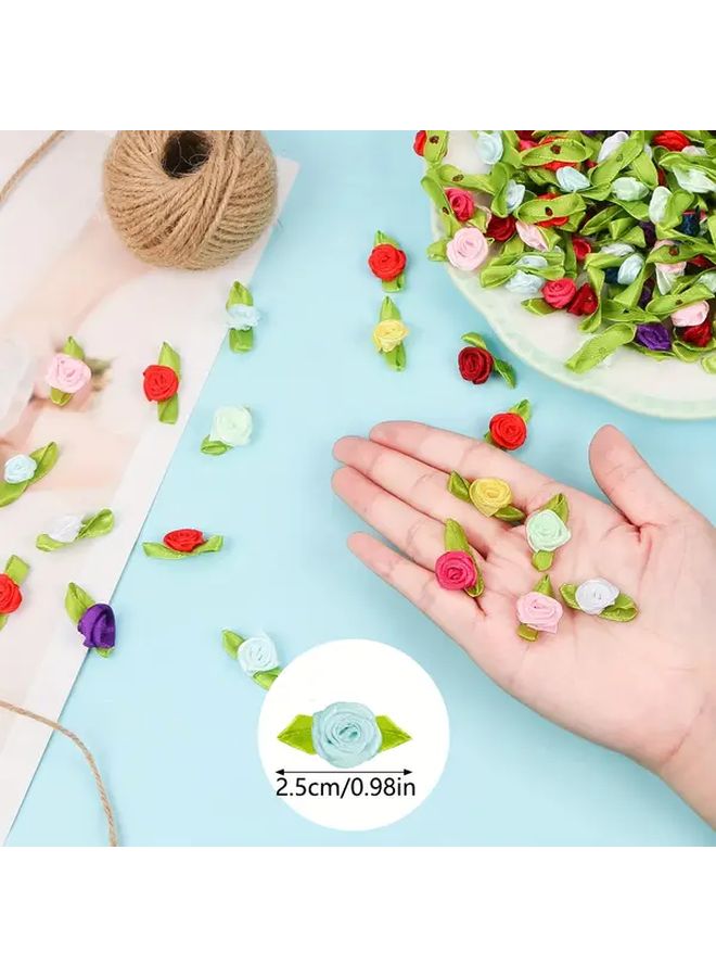 50 قطعة من ورود الشريط الحريري الصغيرة متعددة الألوان مع أوراق خضراء لتزيين حفلات الزفاف DIY - Image 3