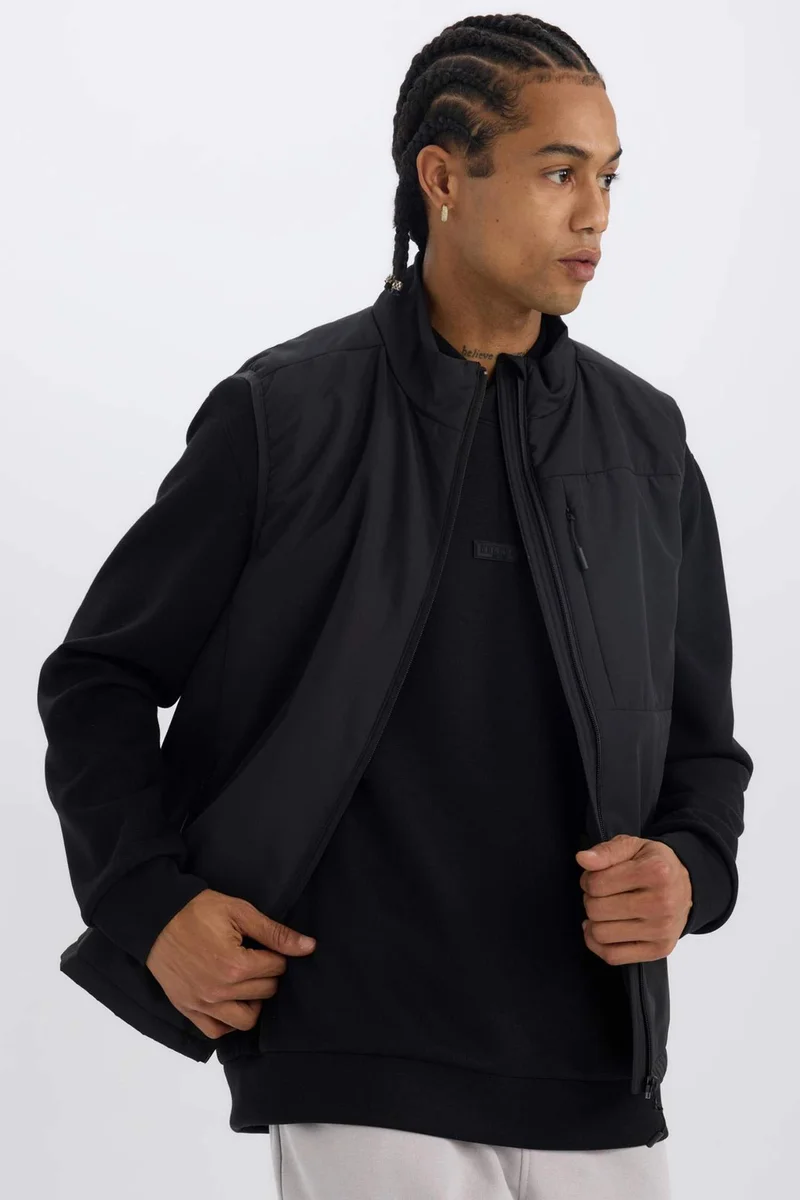 ديفاكتو DeFactoFit Regular Fit Woven Vest
