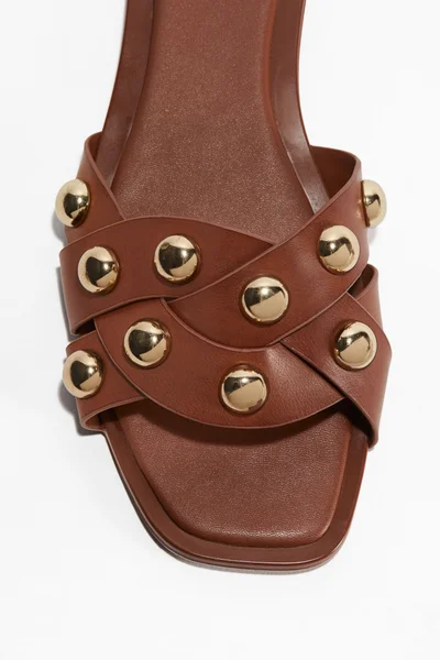 اتش اند ام Braided sandals