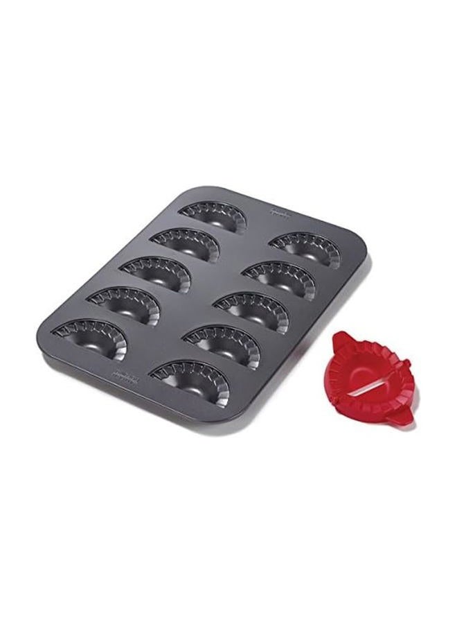 chicago metallic Professional Mini-Hand-Pie Pan with Cut-and-Press Tool, 20-Inch-by-11.25-Inch - Image 1