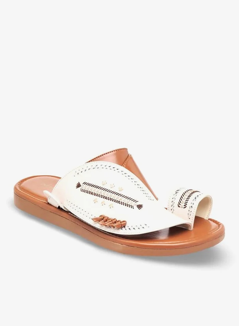 الواحة Men Embroidered Arabic Sandals Ramadan Collection