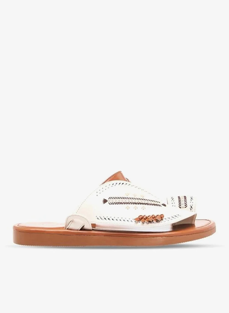 الواحة Men Embroidered Arabic Sandals Ramadan Collection