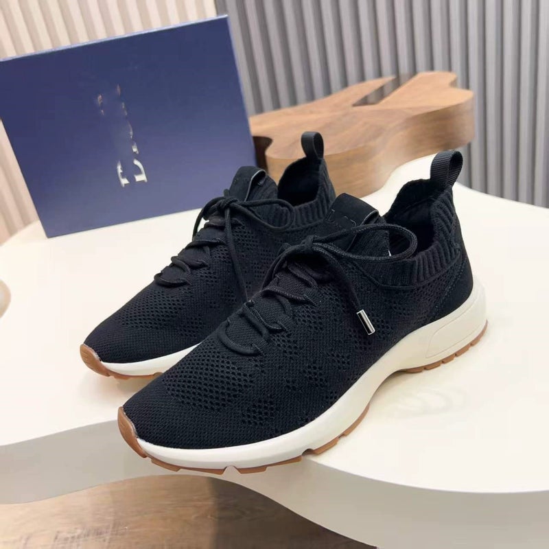 Men's Breathable Flyknit Running Shoes - Image 3