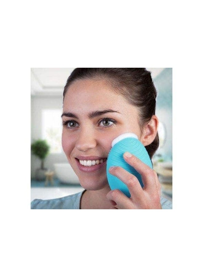 Foreo Luna 2 Facial Cleansing Brush for Oily Skin, Turquoise - Image 2