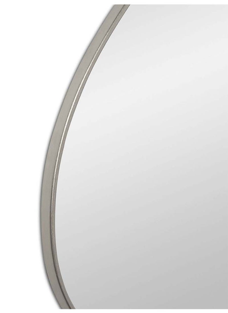 Wall mirrors with a modern design that add an elegant touch to your home decor