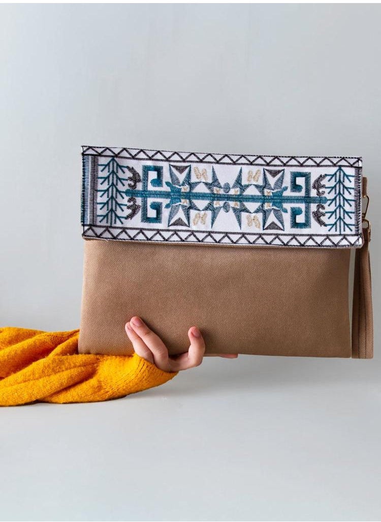 Generic - Ornate pouch - Image 1