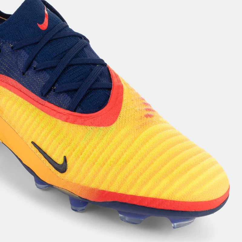 Nike Men's Phantom 6 Low Elite Firm Ground Football Shoes