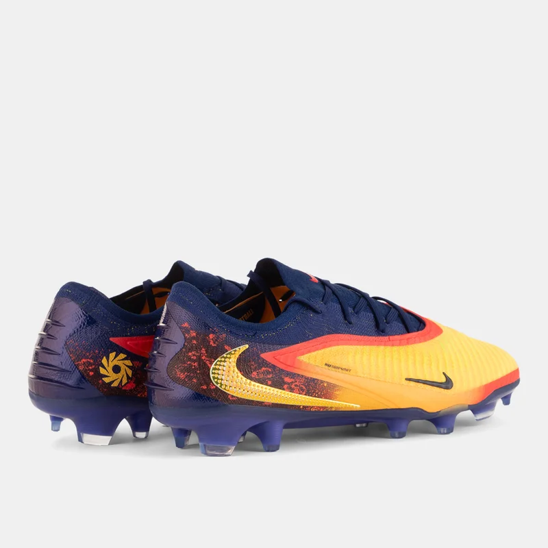 Nike Men's Phantom 6 Low Elite Firm Ground Football Shoes