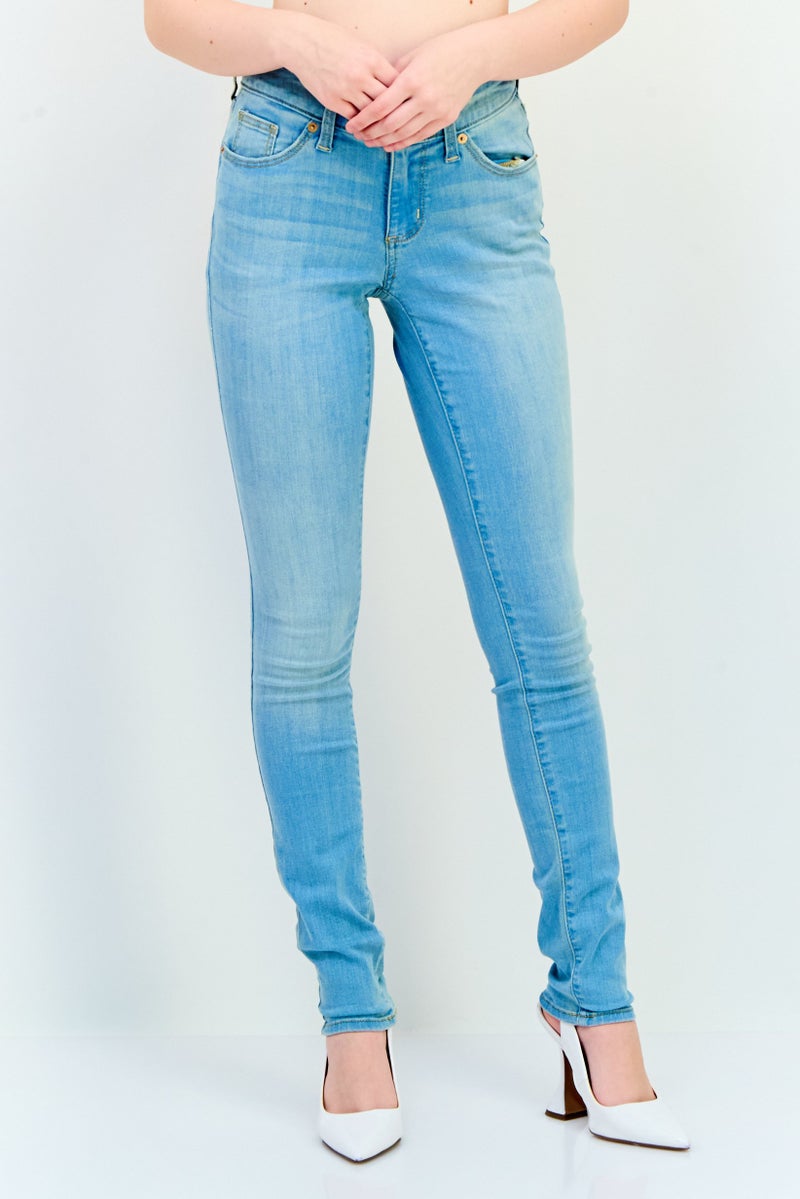 Universal Thread Women Skinny Fit Washed Stretchable Denim Jeans, Light Blue - Image 1