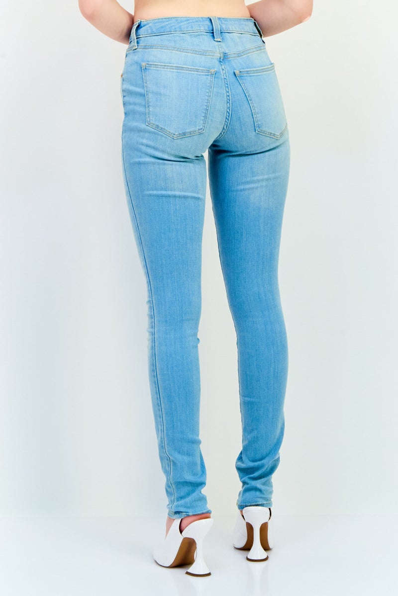 Universal Thread Women Skinny Fit Washed Stretchable Denim Jeans, Light Blue - Image 3