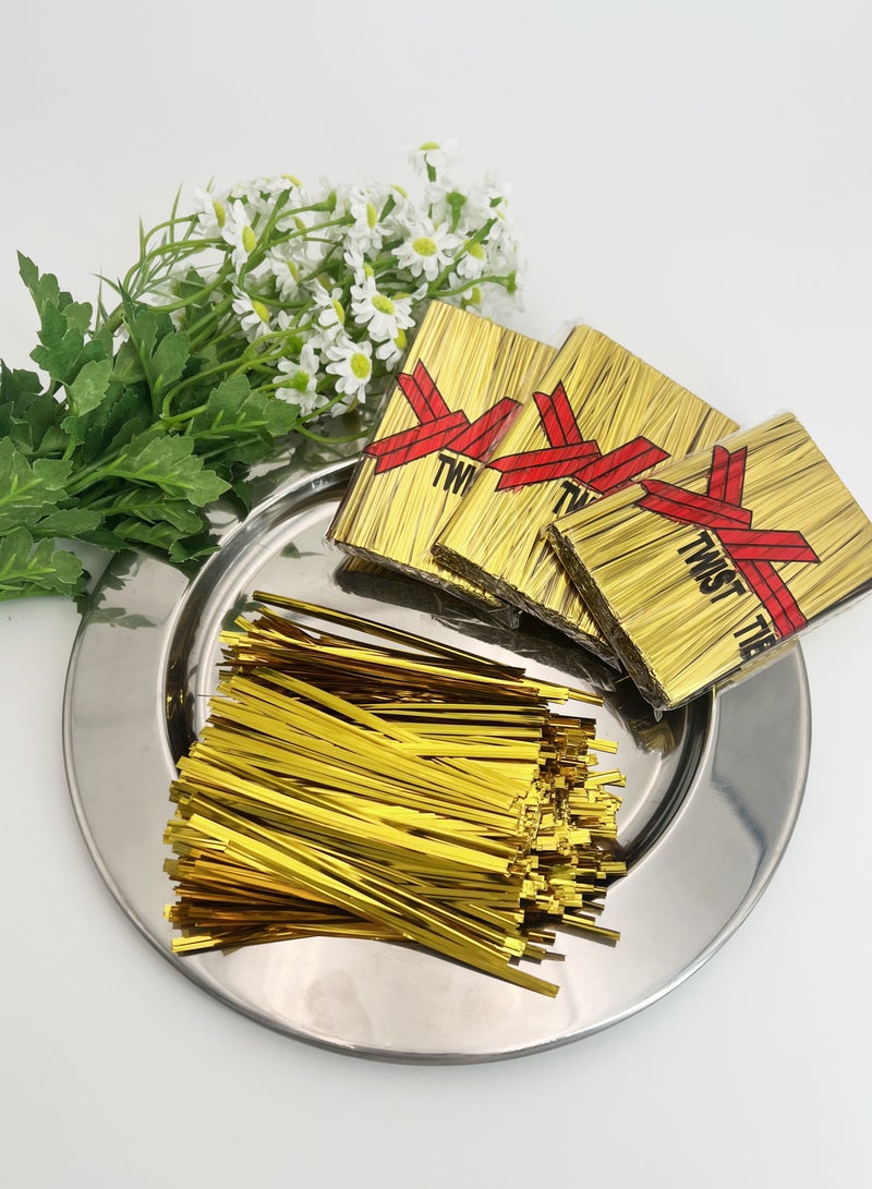 Metallic Twist Ties, 3 packs (2400 Pcs) Gold Foil Bread Bag Seals Twist Ties, 10cm Reusable Plastic Twist Ties for Bread, Candy, Coffee Bags, Airtight Snack Closure. Perfect for Gift Bags, Party Favors, Wrapping Bags, Cellophane Treat Bags, Bread & Candy Bags Sealing - Image 1