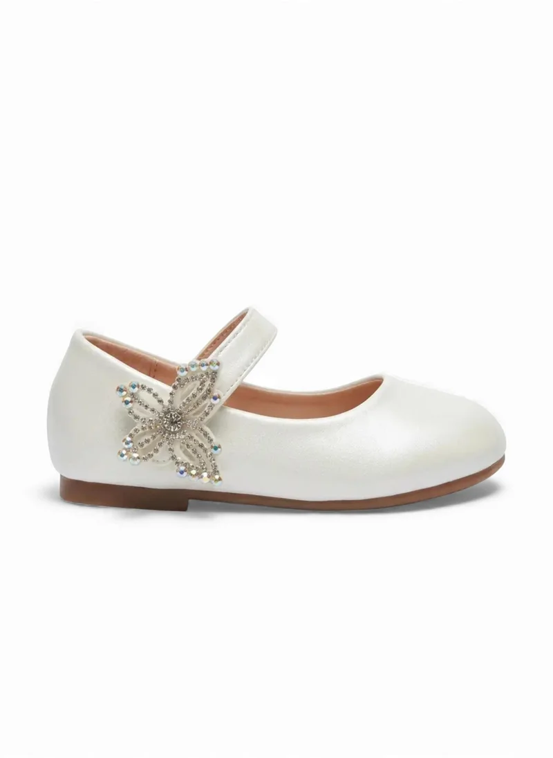 Geoomnii Junior Girls’ Closed Flat Shoes – Comfortable, Lightweight & Everyday Wear