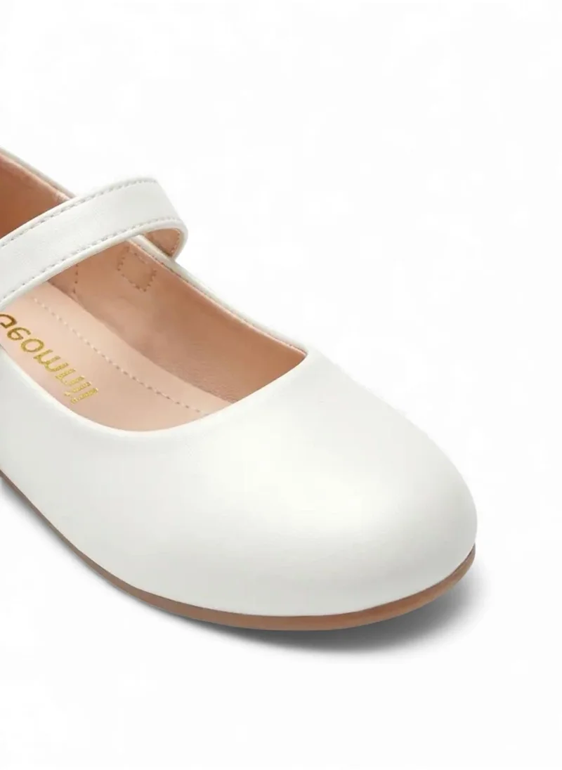 Geoomnii  Junior Girls’ Closed Flat Shoes – Comfortable, Lightweight & Everyday Wear for Women | Best Price UAE