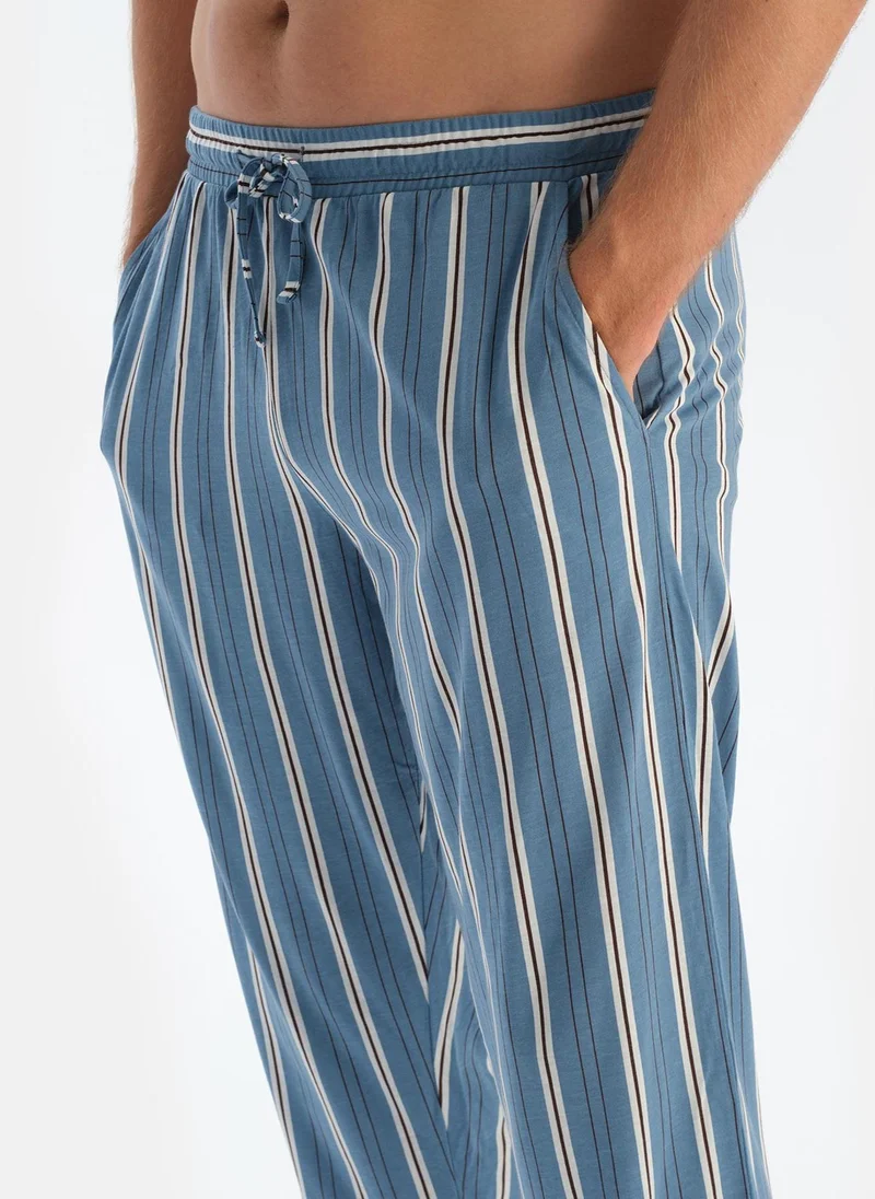 داجي T-shirt & Trousers Pajama Set Crew Neck Supreme Mid Rise Sleepwear