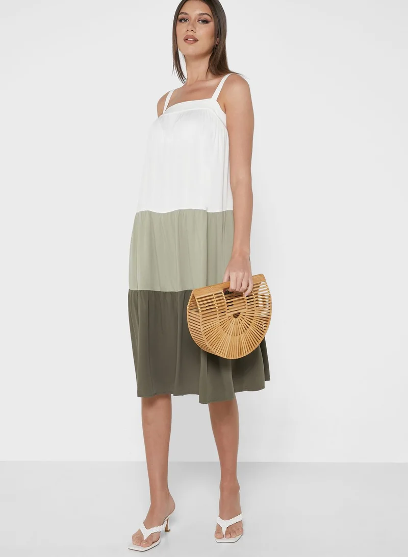 Ginger Colorblock Tier Dress