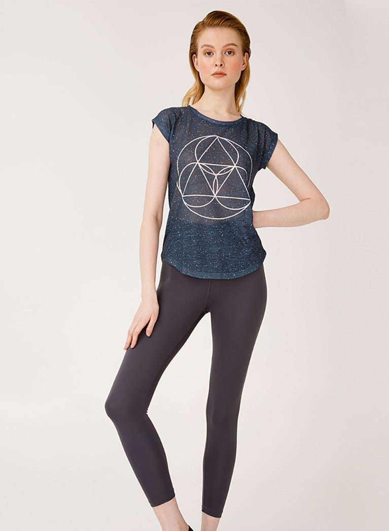 BiggYoga Yoga T-shirt for Women, Namaste Black Top, Cotton Polyester Material, Made for Yoga, Short Sleeve - Image 1