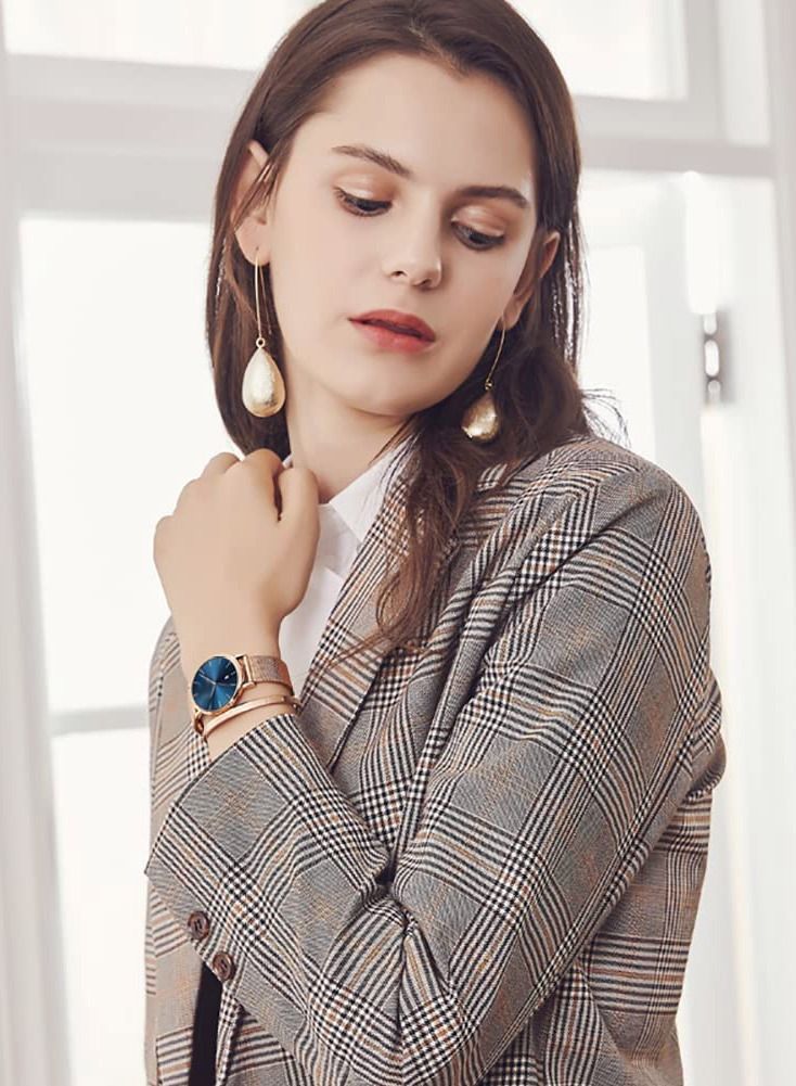 رويس ساعة كوارتز نسائية بسوار شبكي من الفولاذ المقاوم للصدأ، ساعة ذات قرص زرق مستدير، ساعة أنيقة مقاومة للماء كهدية للسيدات - Image 2