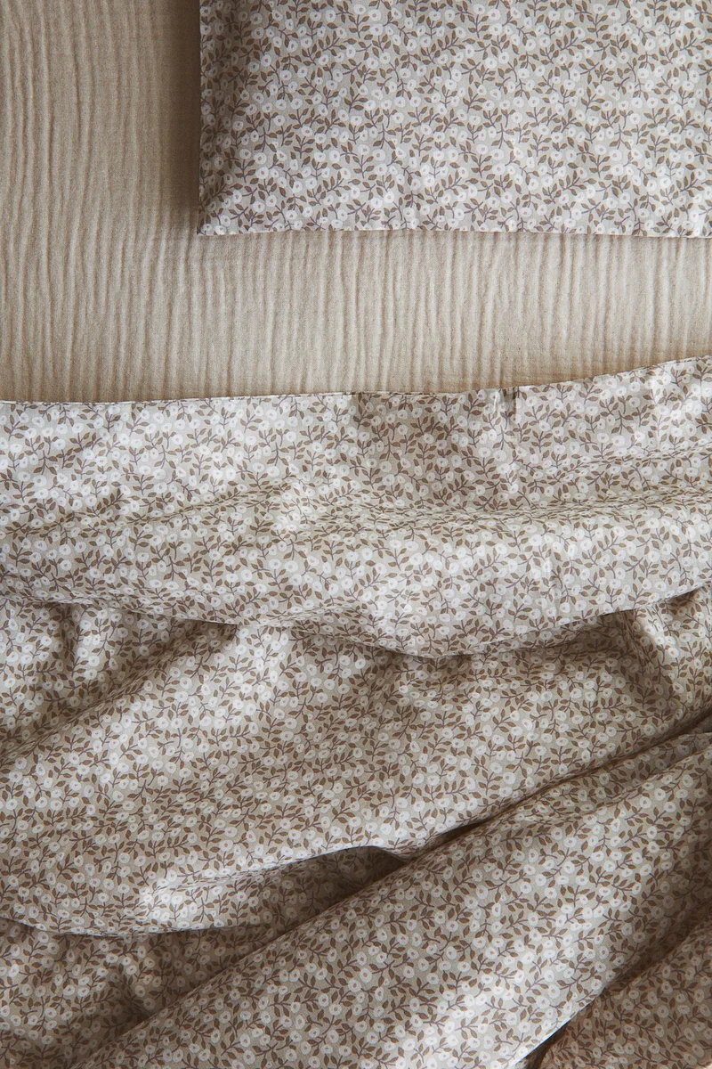 H&M Cot duvet cover set