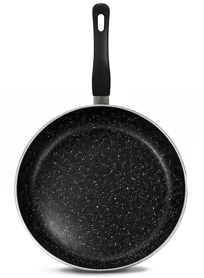 سونكس مقلاة سونيكس الكلاسيكية غير اللاصقة باللون الأسود، قطر 24، سعة 1.7 لتر، عمق 4.5 سم، طلاء جرانيت لا يلتصق أبدًا مع مقبض مقاوم للحرارة، مثالية للقلي والقلي السريع، طهي صحي خالٍ من مادة PFOA - Image 3