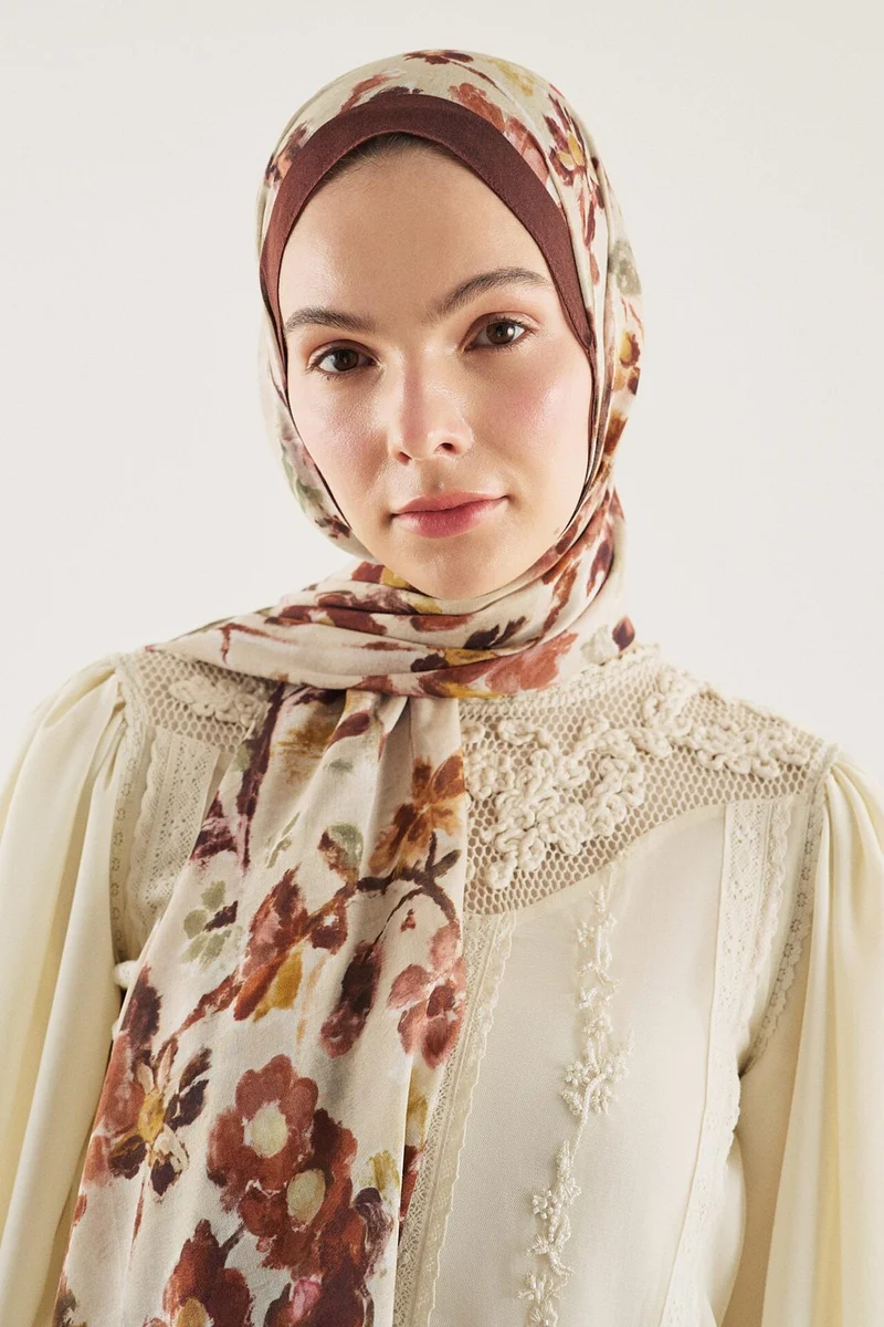 Defacto  Fresh Scarfs X DeFacto Autumn Garden Viscose Scarf for Women | Best Price UAE