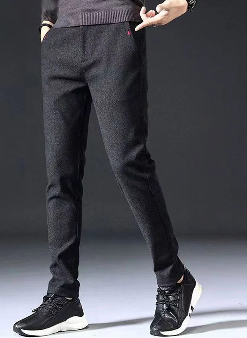 يونيكي Black Slim Fit Chinos